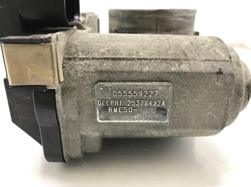 Заслонка дроссельная бу для Opel Astra H 1.6 i, 2006 г. Заслонка дроссельная бу для Opel Astra H 1.6 i, 2006 г.