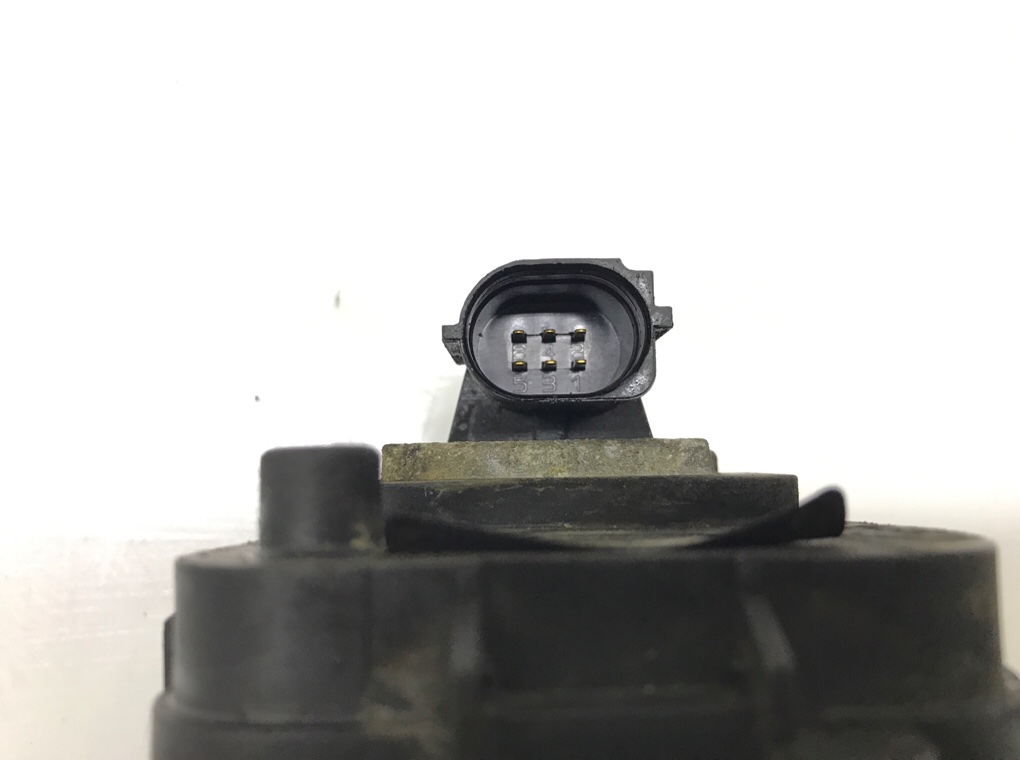 Заслонка дроссельная бу для Opel Astra H 1.9 CDTi, 2006 г. Заслонка дроссельная бу для Opel Astra H 1.9 CDTi, 2006 г.