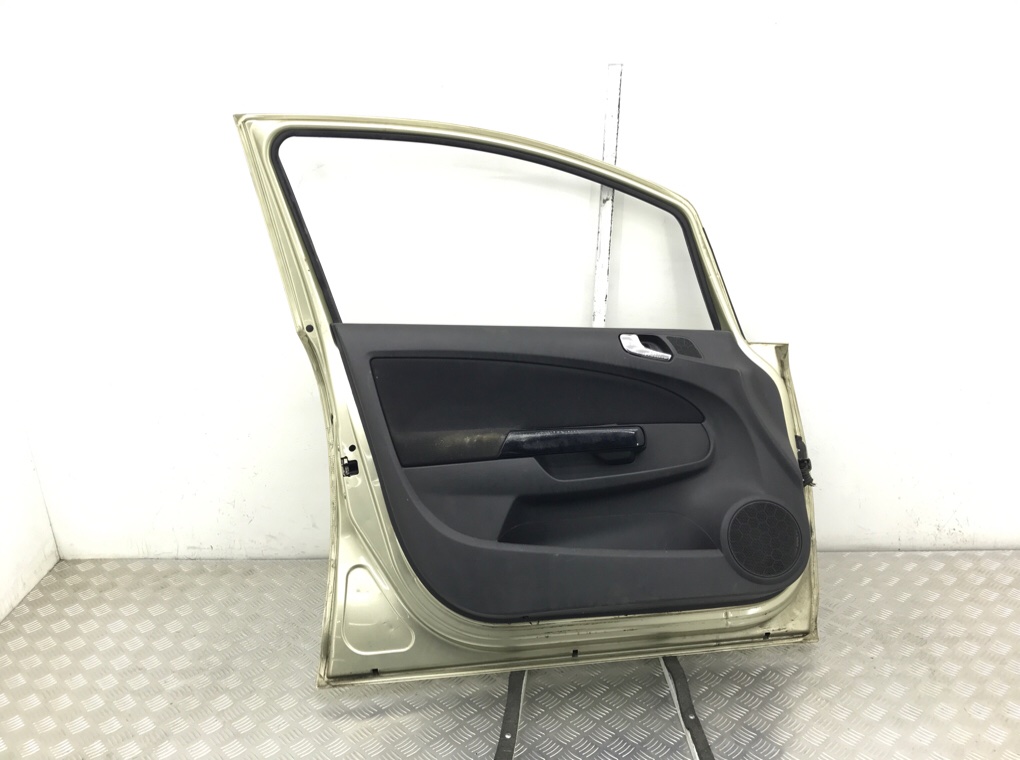 Дверь передняя левая бу для Opel Corsa D 1.4 i, 2008 г. Дверь передняя левая бу для Opel Corsa D 1.4 i, 2008 г.