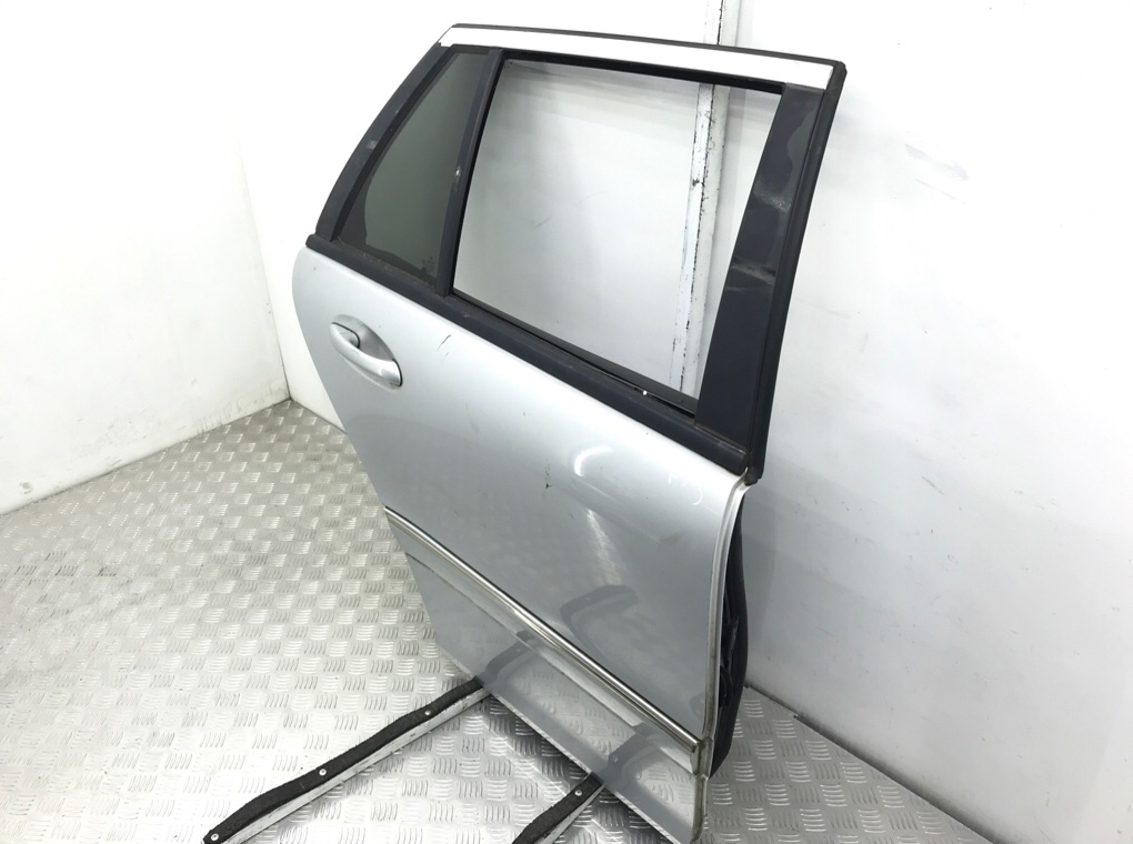 Дверь задняя правая бу для Mercedes C W203 1.8 i,  2005 г.