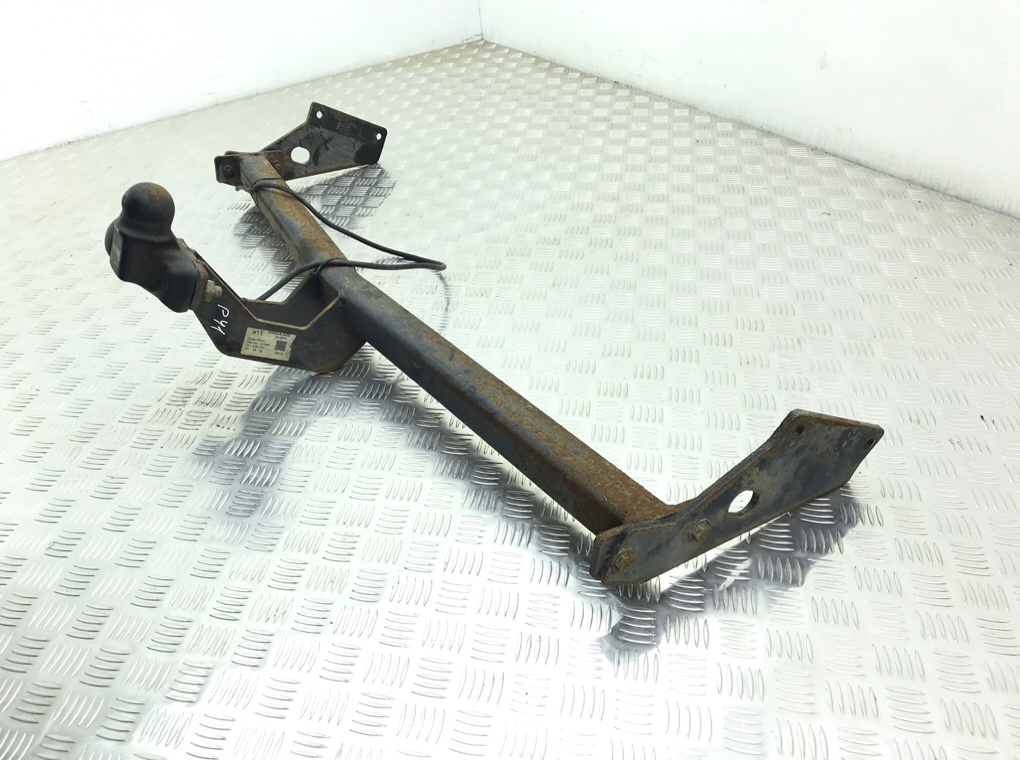 Прицепное устройство (фаркоп) бу для Ford Focus 1 1.8 TDCi,  2003 г.