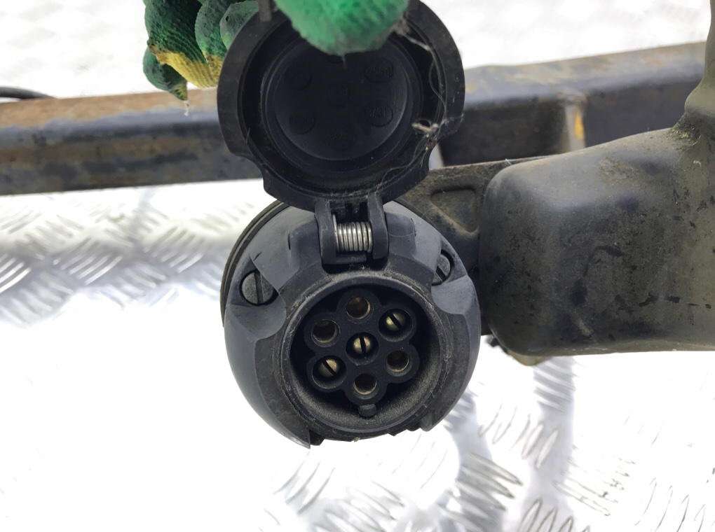 Прицепное устройство (фаркоп) бу для Ford Focus 1 1.8 TDCi,  2003 г.