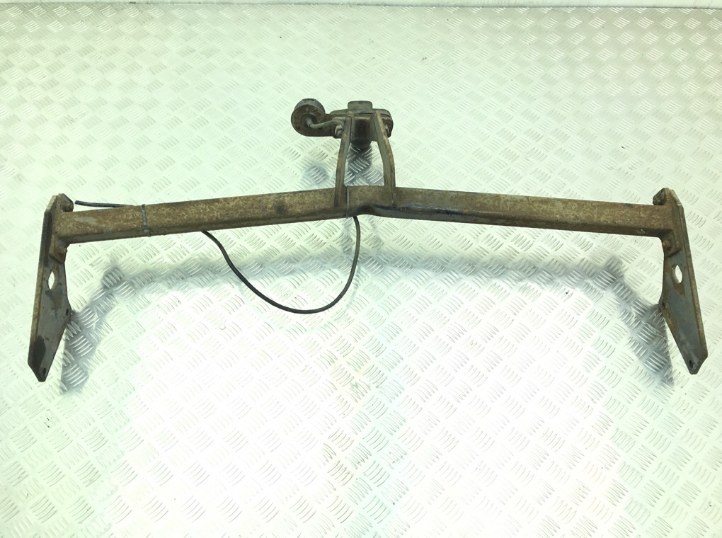 Прицепное устройство (фаркоп) бу для Ford Focus 1 1.8 TDCi,  2003 г.