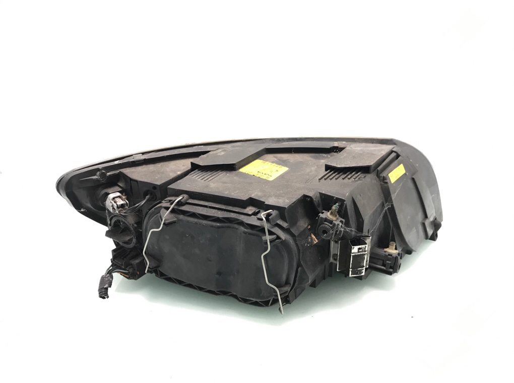 Фара левая бу для Volvo V50  2.0 TD,  2006 г.