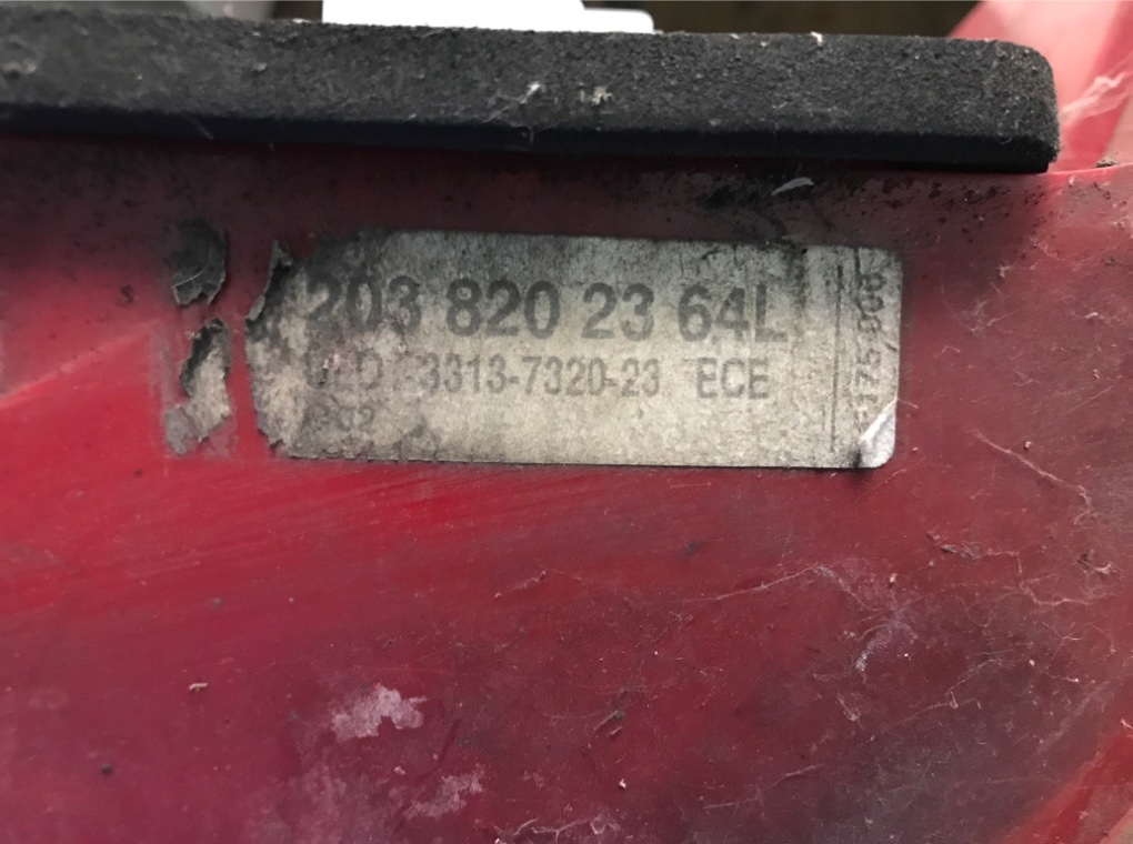 Фонарь задний левый бу для Mercedes C W203 1.8 i,  2005 г.