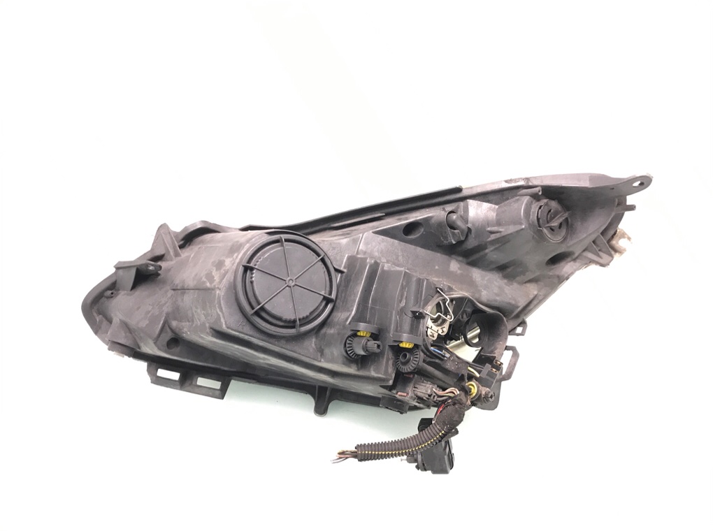 Фара правая бу для Opel Corsa D 1.4 i,  2008 г.