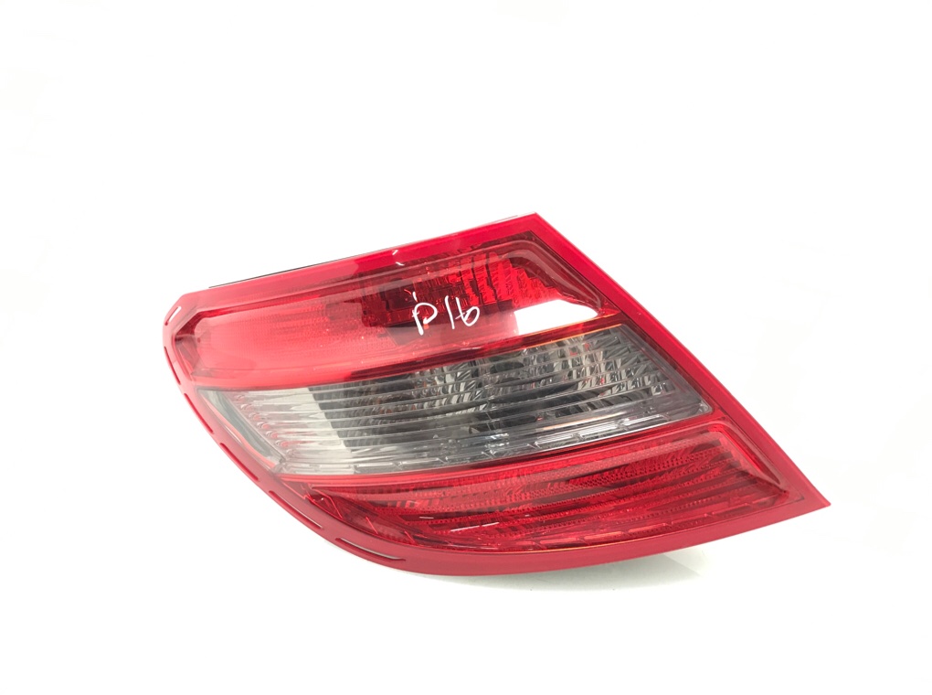 Фонарь задний левый бу для Mercedes C W204 1.8 i, 2010 г.