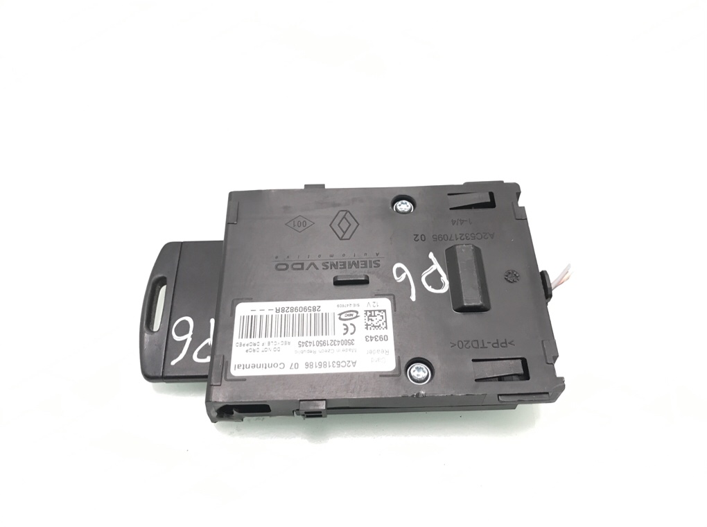 Блок считывания ключ-карты бу для Renault Megane 3 1.6 i,  2010 г.