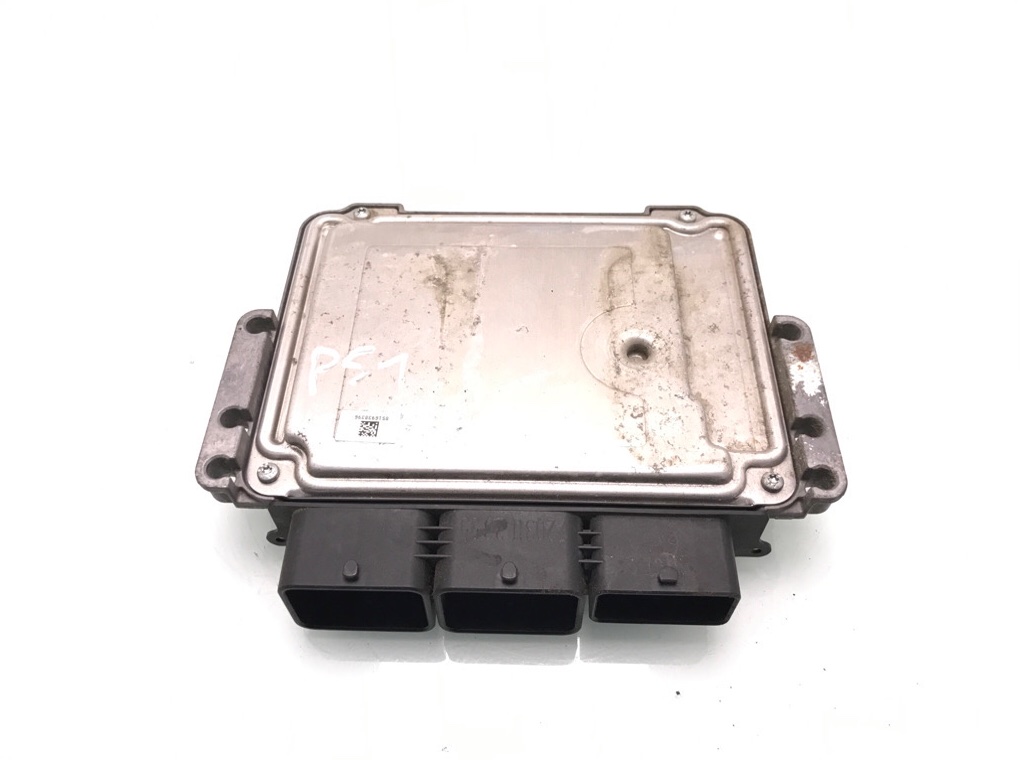 Блок управления двигателем бу для Ford Fiesta 6 1.4 TDCI,  2011 г.