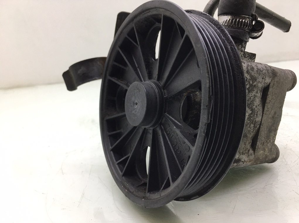 Насос гидроусилителя руля бу для Volvo XC90  2.4 D5,  2004 г.