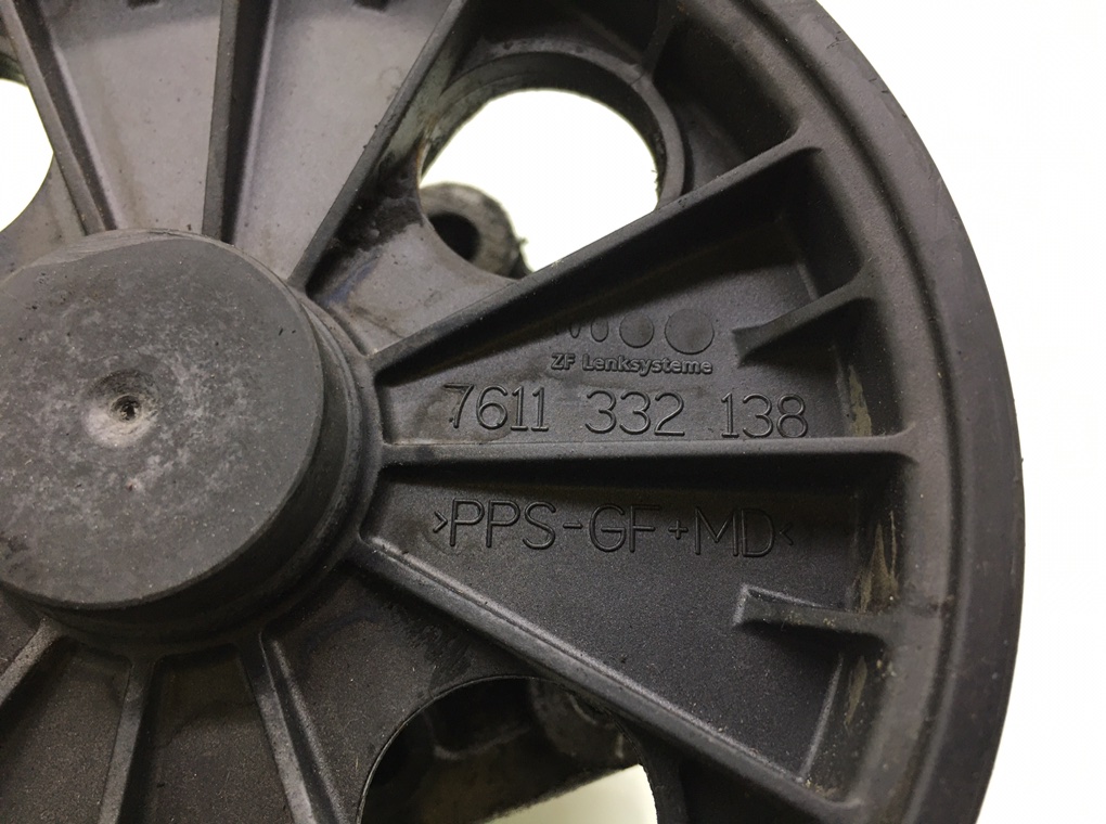 Насос гидроусилителя руля бу для Volvo XC90  2.4 D5,  2004 г.