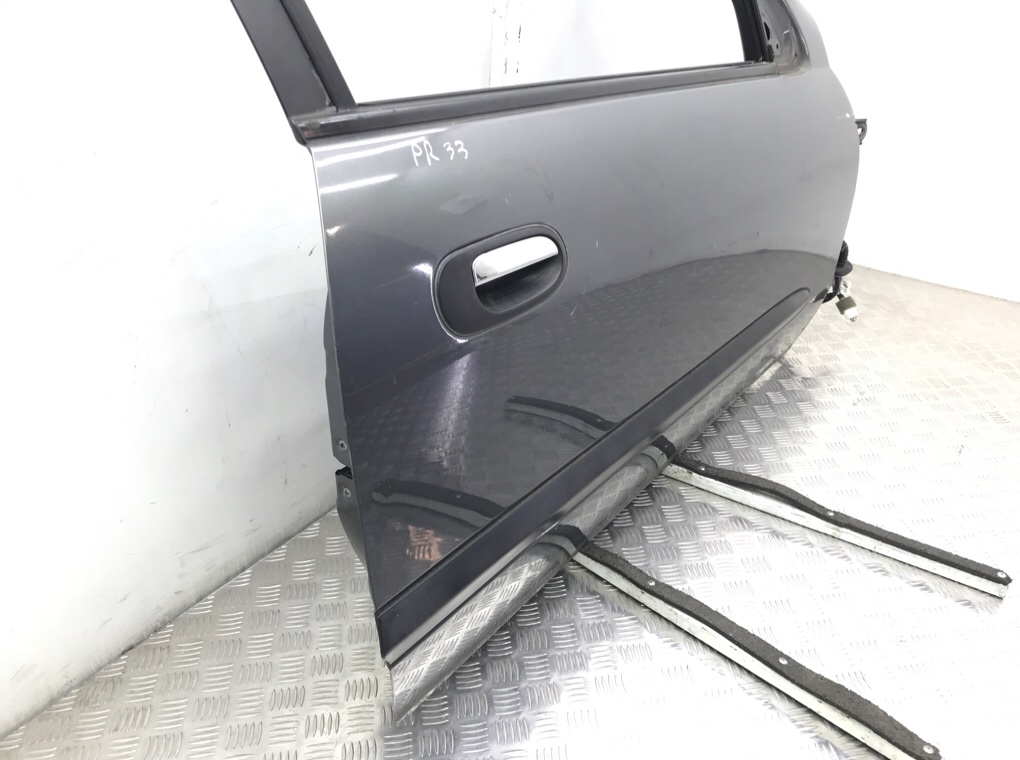 Дверь передняя правая бу для Nissan Almera N16 1.5 i,  2005 г.