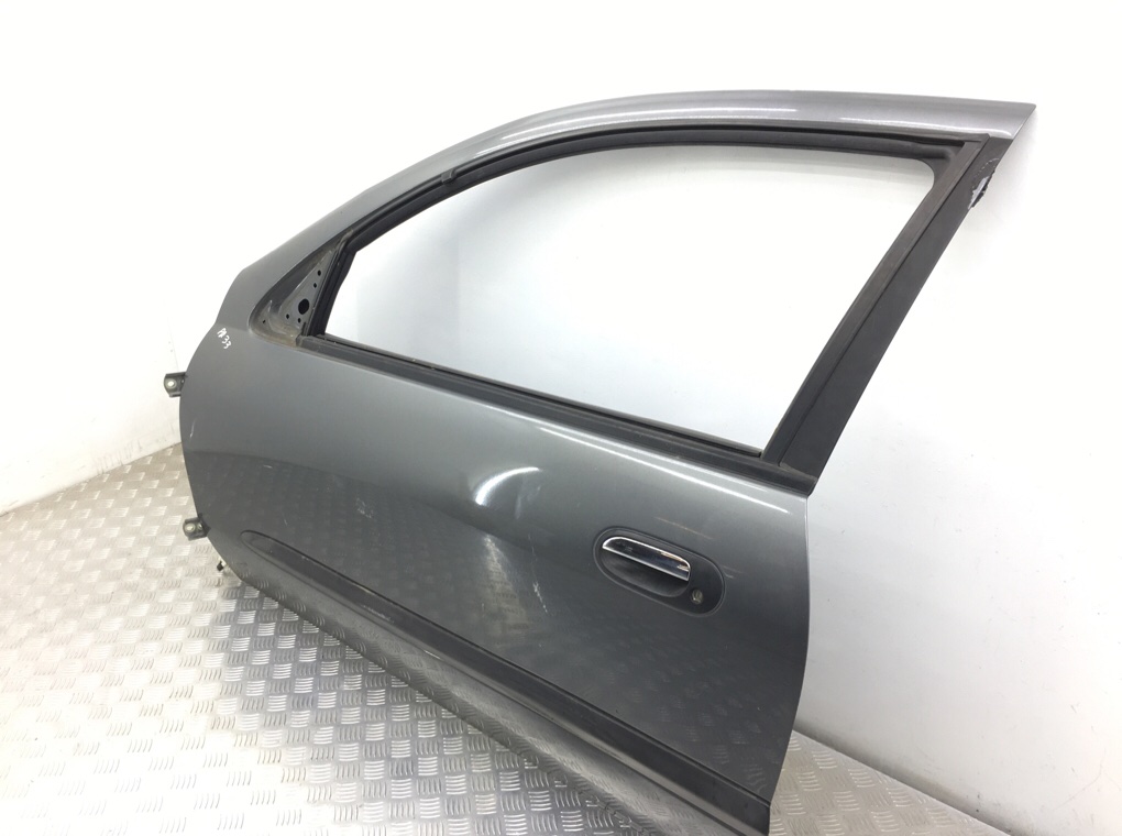 Дверь передняя левая бу для Nissan Almera N16 1.5 i,  2005 г.