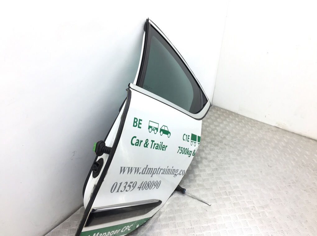 Дверь задняя левая бу для Citroen DS4 2.0 HDi, 2011 г. Дверь задняя левая бу для Citroen DS4 2.0 HDi, 2011 г.