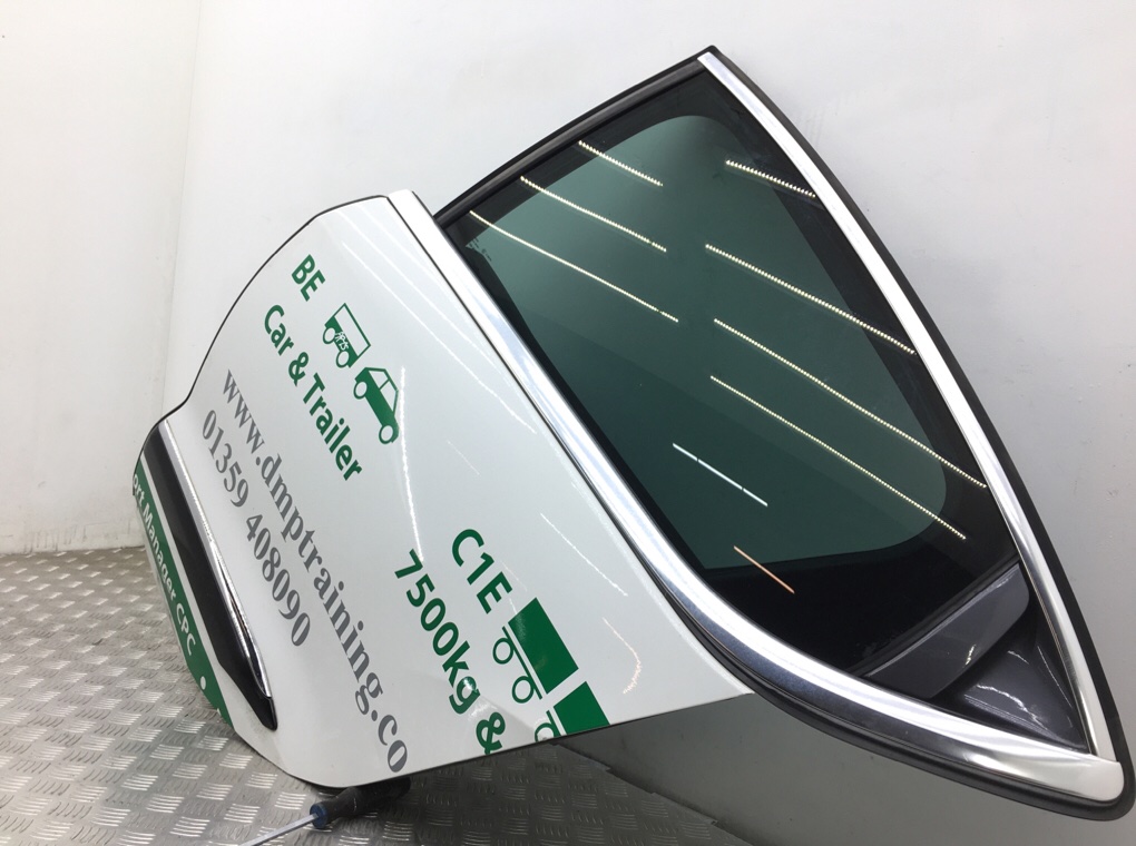 Дверь задняя левая бу для Citroen DS4 2.0 HDi, 2011 г. Дверь задняя левая бу для Citroen DS4 2.0 HDi, 2011 г.