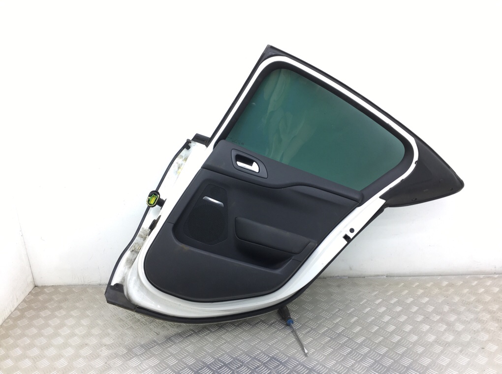 Дверь задняя правая бу для Citroen DS4  2.0 HDi,  2011 г.