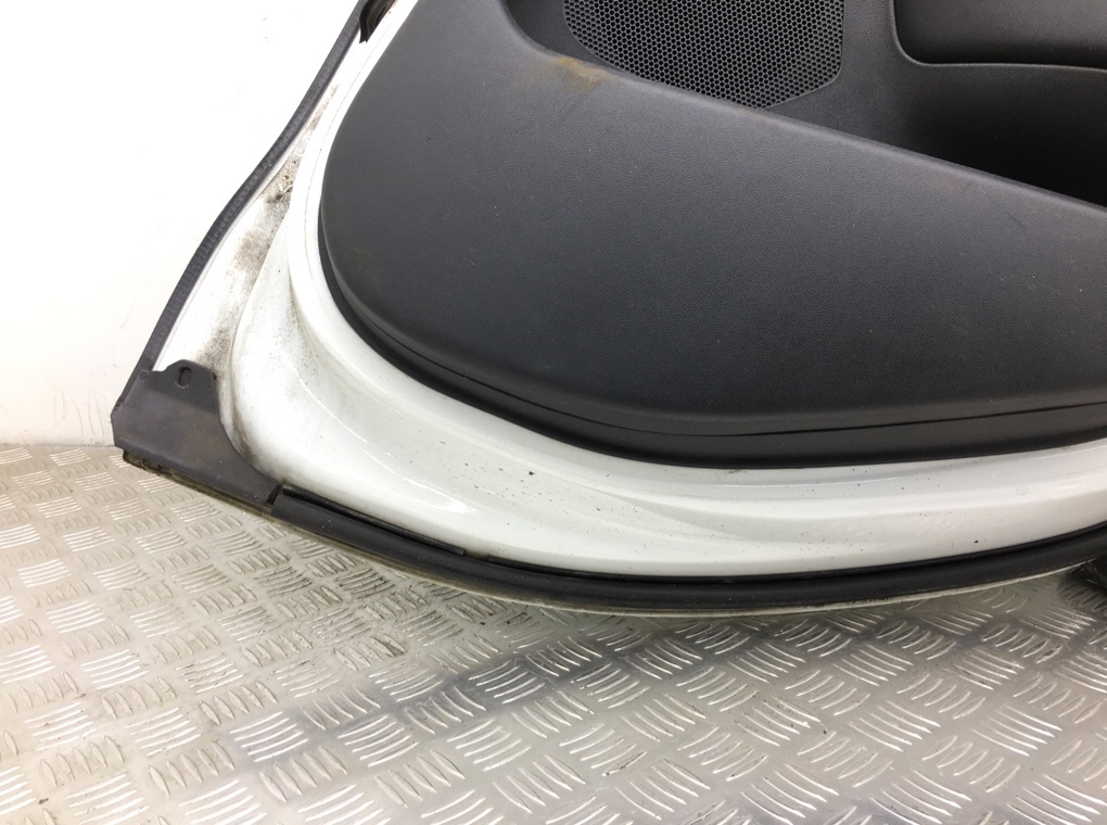 Дверь задняя правая бу для Citroen DS4  2.0 HDi,  2011 г.