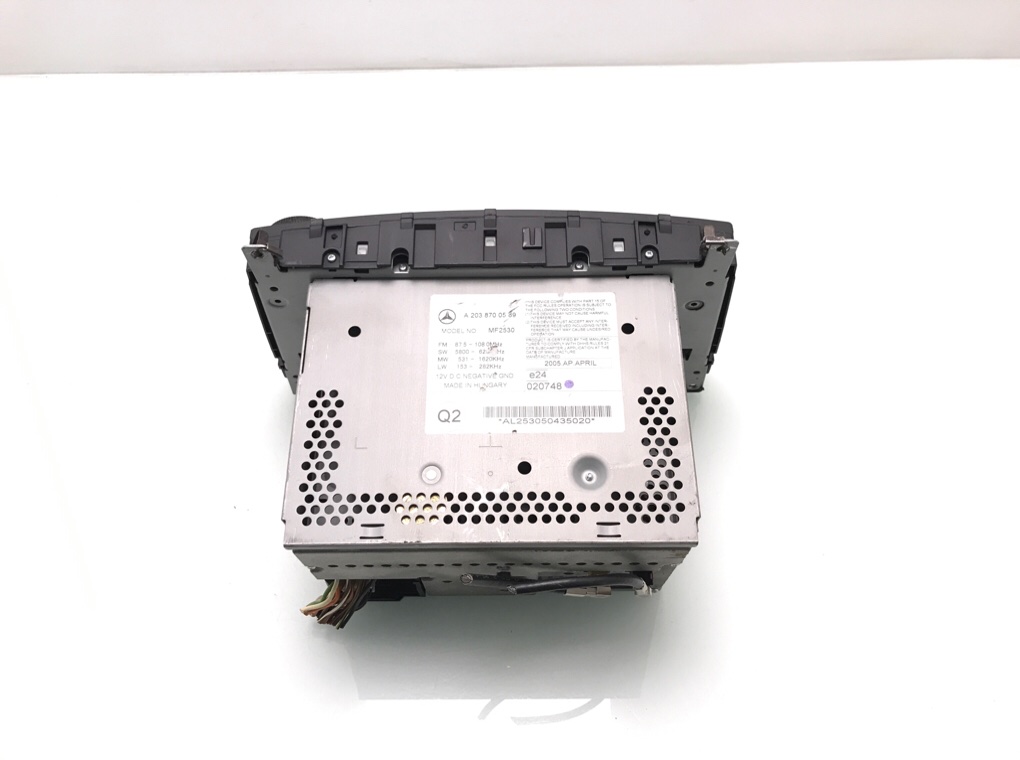 Магнитола бу для Mercedes C W203 1.8 i, 2005 г. Магнитола бу для Mercedes C W203 1.8 i, 2005 г.