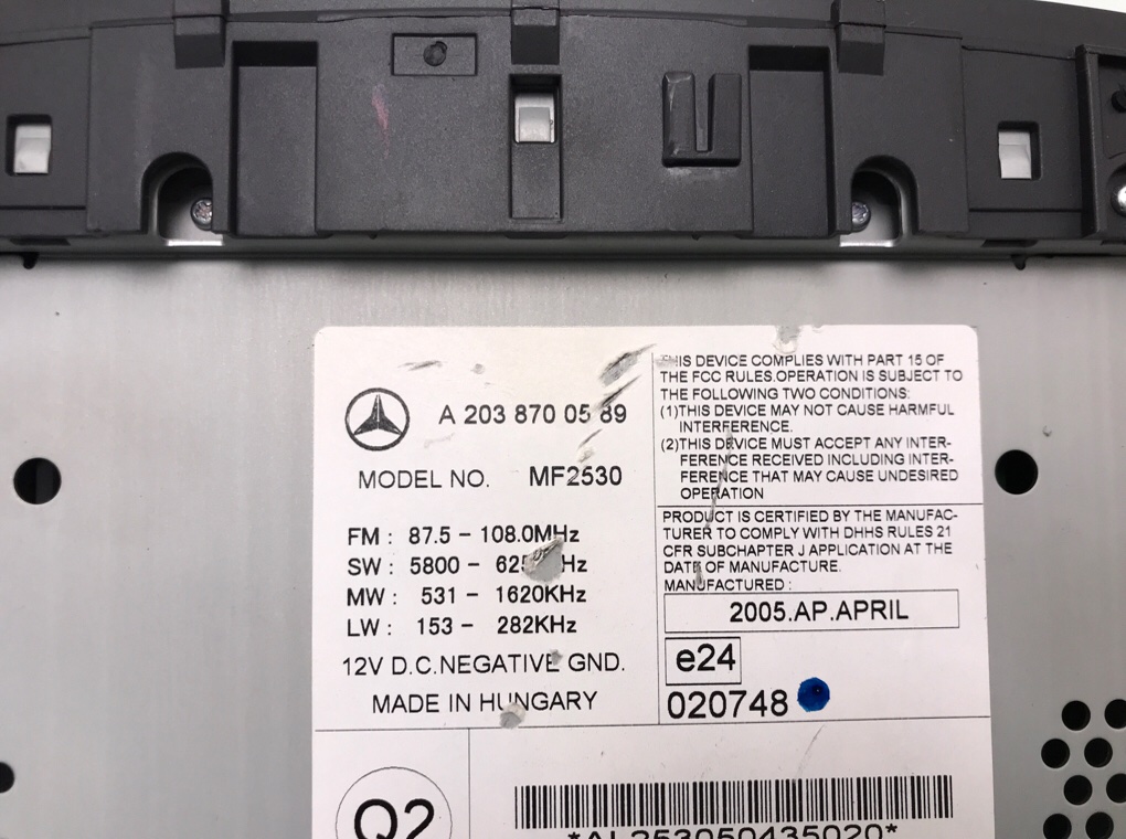 Магнитола бу для Mercedes C W203 1.8 i, 2005 г. Магнитола бу для Mercedes C W203 1.8 i, 2005 г.