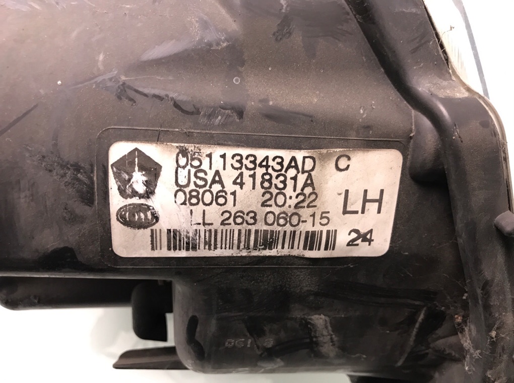 Фара левая бу для Chrysler Grand Voyager  2.8 CRD,  2008 г.