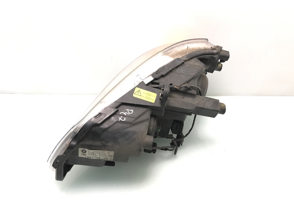 Фара правая бу для Chrysler Grand Voyager  2.8 CRD,  2008 г.