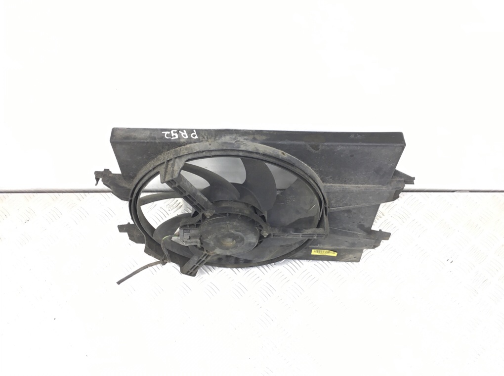 Вентилятор радиатора бу для Ford Fiesta 5 1.4 i,  2004 г.