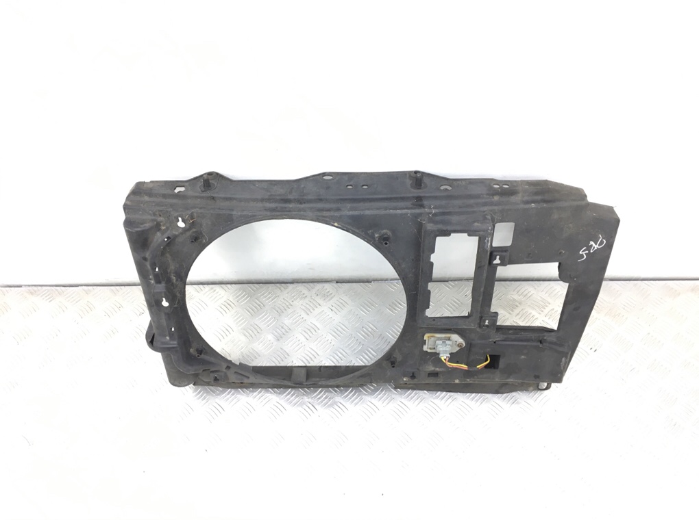 Панель передняя (телевизор) бу для Peugeot Partner 1 1.4 i,  2008 г.