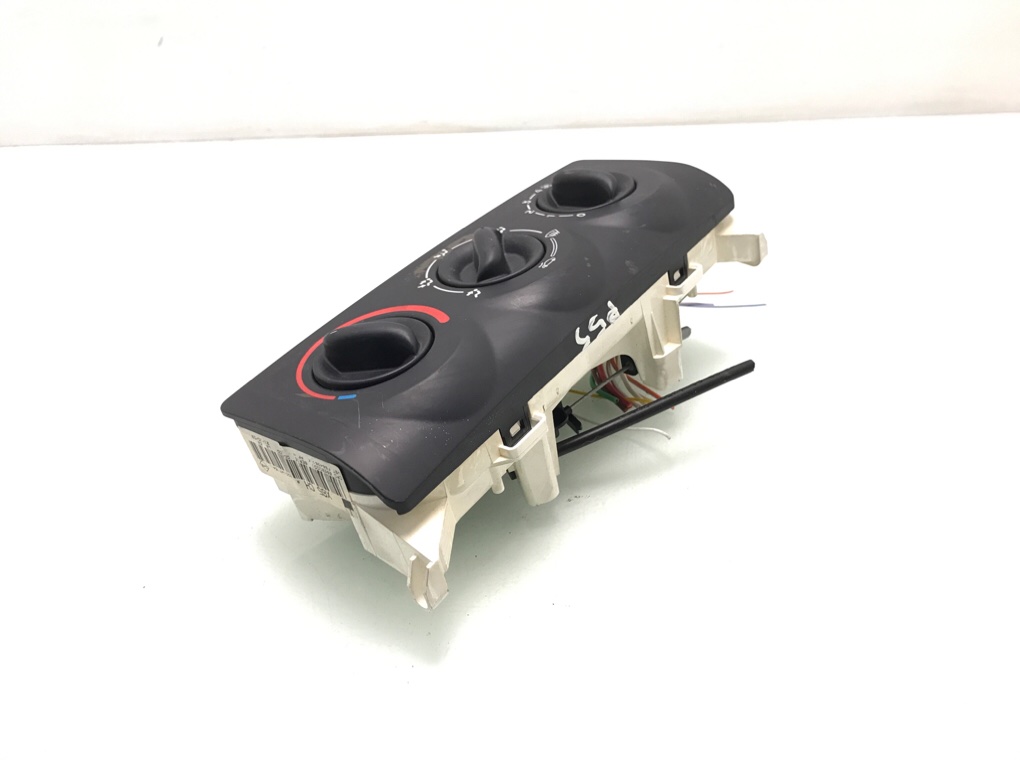 Блок управления печки/климат-контроля бу для Renault Clio 2 1.2 i,  2003 г.