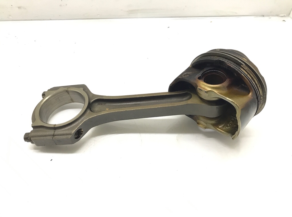 Поршень бу для Ford Fiesta 6 1.0 Ti,  2014 г.