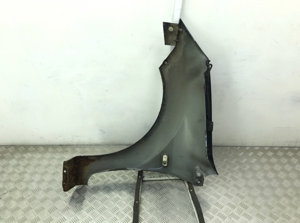 Крыло переднее правое бу для Ford Fiesta 5 1.4 i,  2004 г.