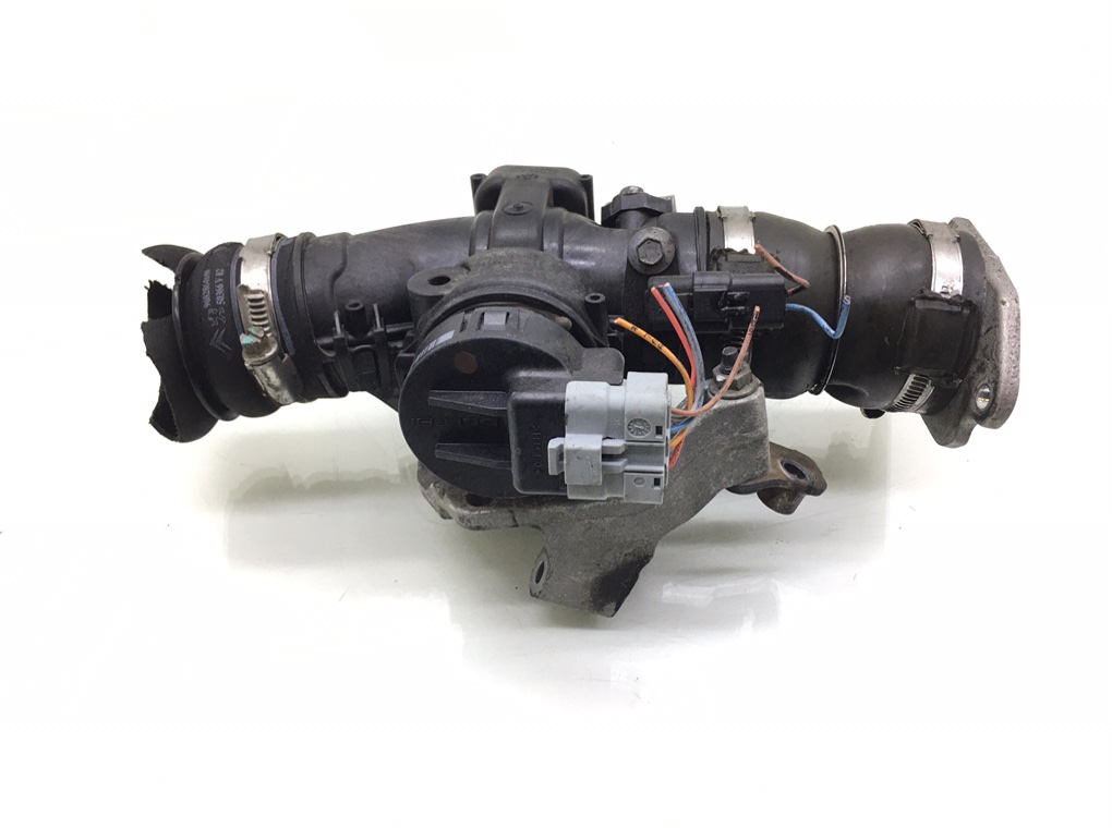 Заслонка дроссельная бу для Peugeot 207 1.6 HDi, 2008 г. Заслонка дроссельная бу для Peugeot 207 1.6 HDi, 2008 г.