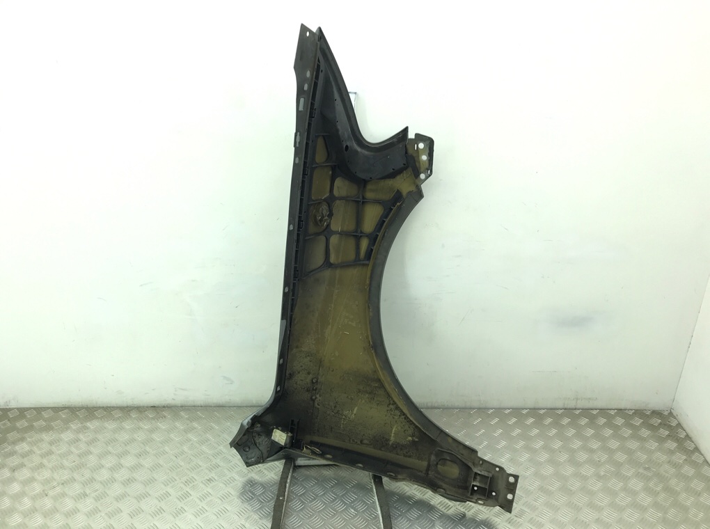 Крыло переднее левое бу для Volkswagen Touareg  2.5 TDi,  2005 г.