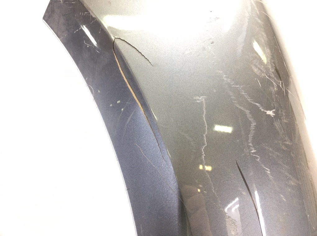 Крыло переднее левое бу для Volkswagen Touareg  2.5 TDi,  2005 г.