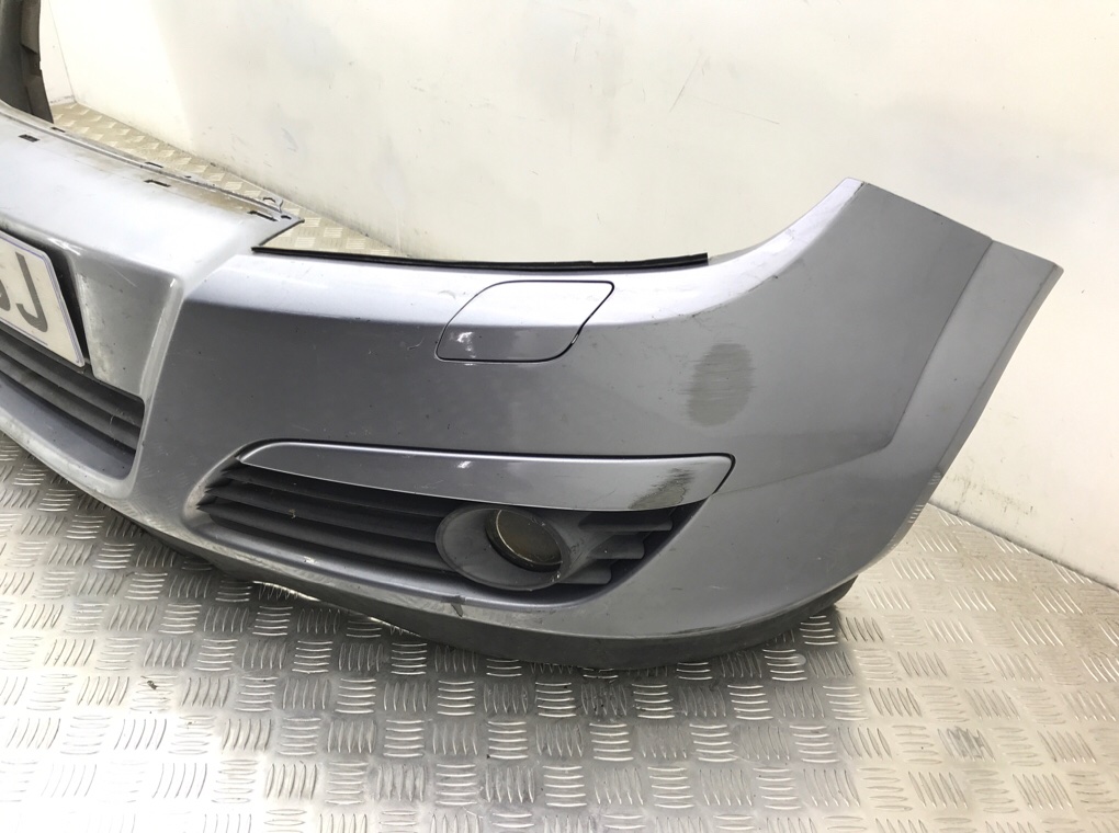 Бампер передний бу для Opel Astra H 1.7 CDTi,  2004 г.