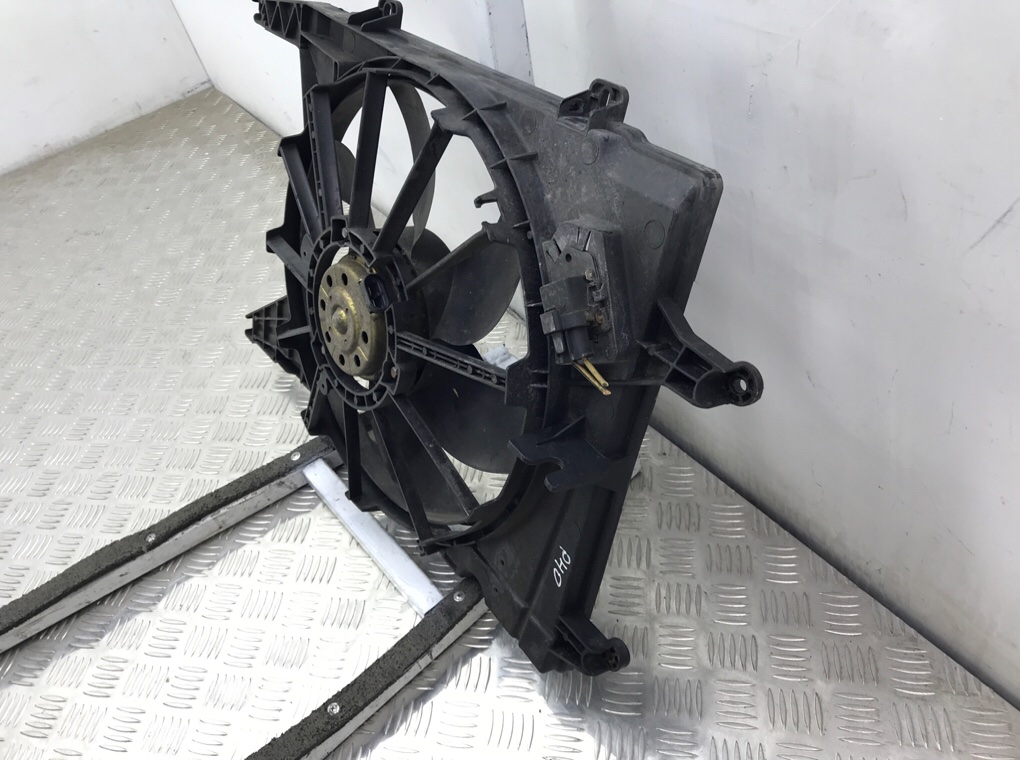 Вентилятор радиатора бу для Renault Scenic 1 1.4 i,  2002 г.