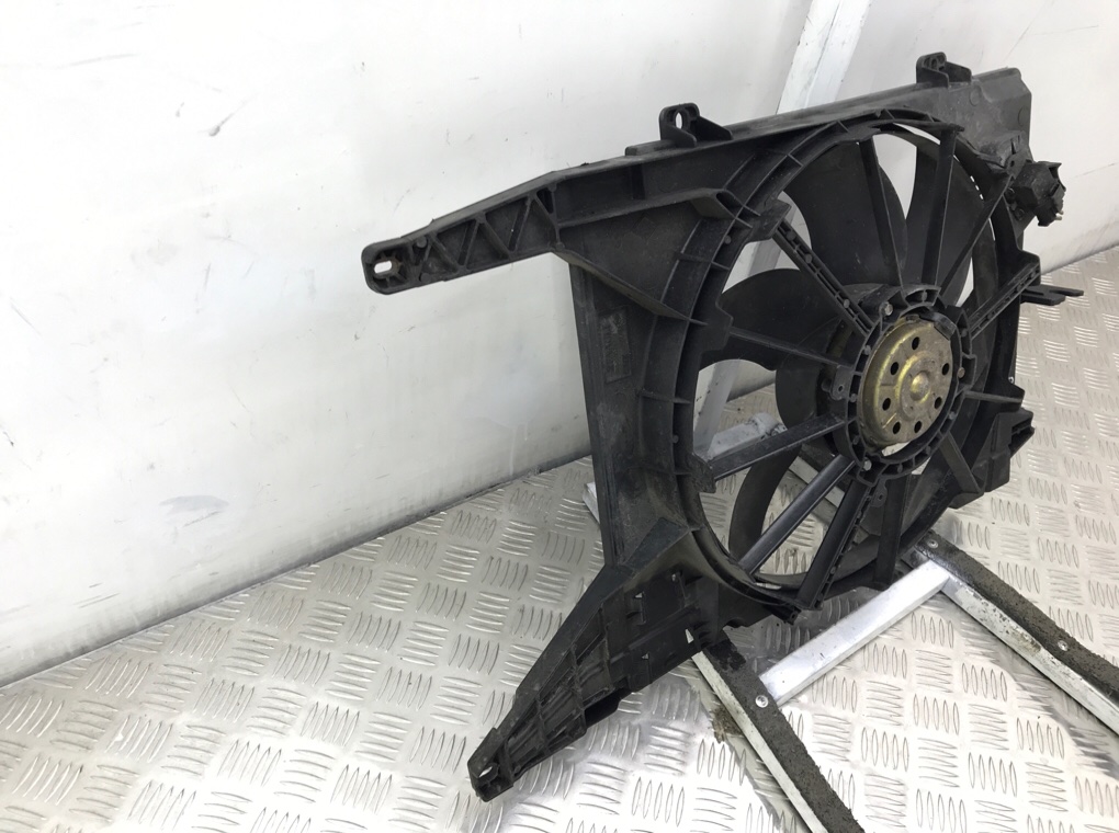 Вентилятор радиатора бу для Renault Scenic 1 1.4 i,  2002 г.