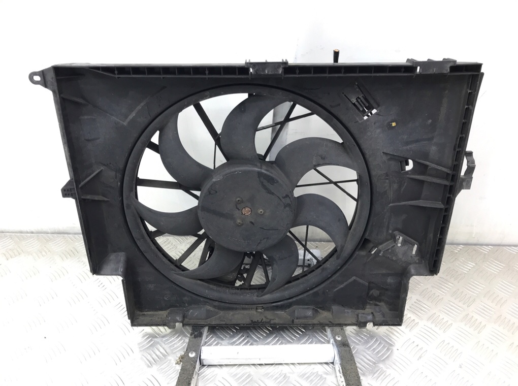 Вентилятор радиатора бу для BMW 3 E90/E91/E92/E93 2.0 TD, 2010 г. Вентилятор радиатора бу для BMW 3 E90/E91/E92/E93 2.0 TD, 2010 г.