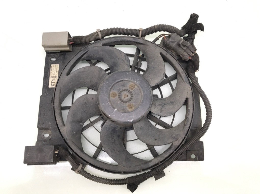 Вентилятор радиатора бу для Opel Astra H 1.7 CDTi, 2004 г.