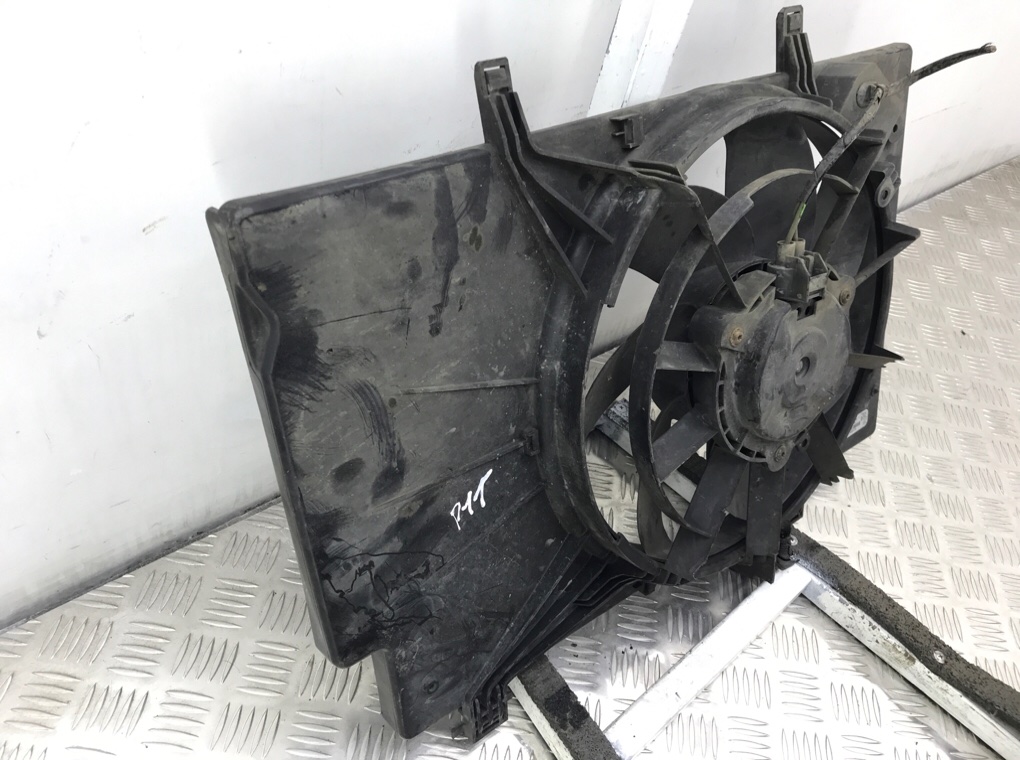 Вентилятор радиатора бу для Ford Fiesta 6 1.6 TDCI, 2009 г. Вентилятор радиатора бу для Ford Fiesta 6 1.6 TDCI, 2009 г.