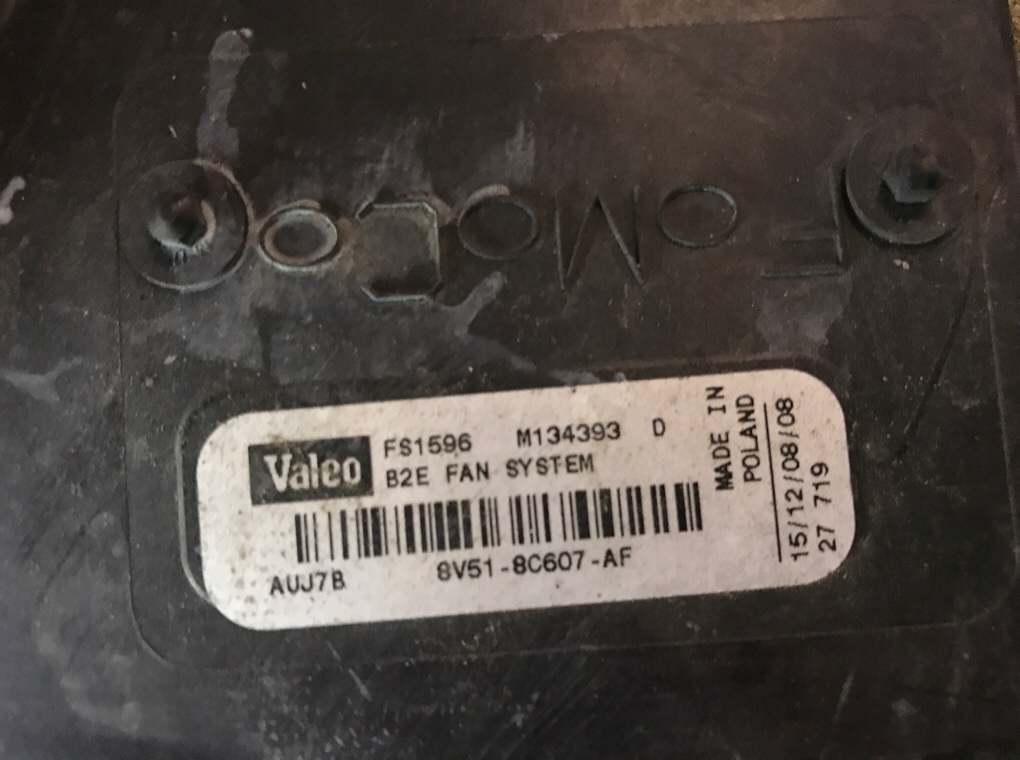 Вентилятор радиатора бу для Ford Fiesta 6 1.6 TDCI, 2009 г. Вентилятор радиатора бу для Ford Fiesta 6 1.6 TDCI, 2009 г.