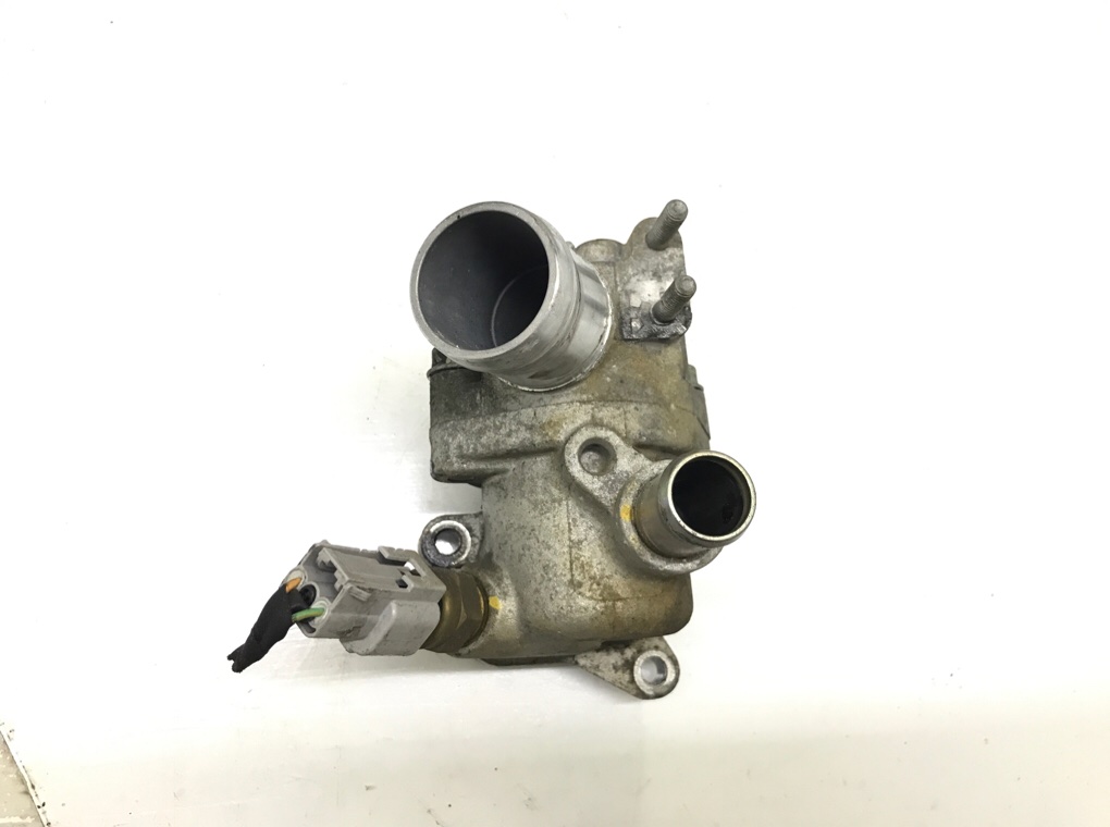 Корпус термостата бу для Hyundai i40  1.7 CRDi,  2013 г.