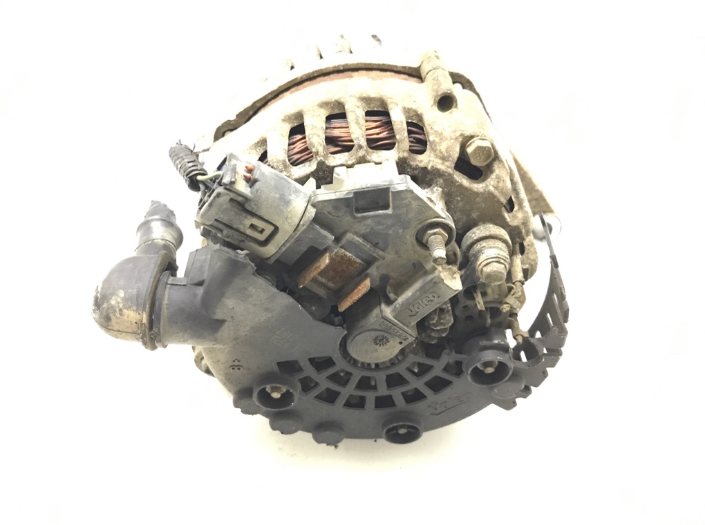 Генератор бу для Hyundai i40  1.7 CRDi,  2013 г.