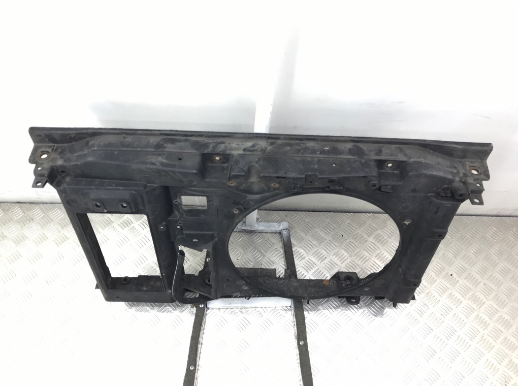 Панель передняя (телевизор) бу для Peugeot 3008 1 1.6 HDi,  2012 г.