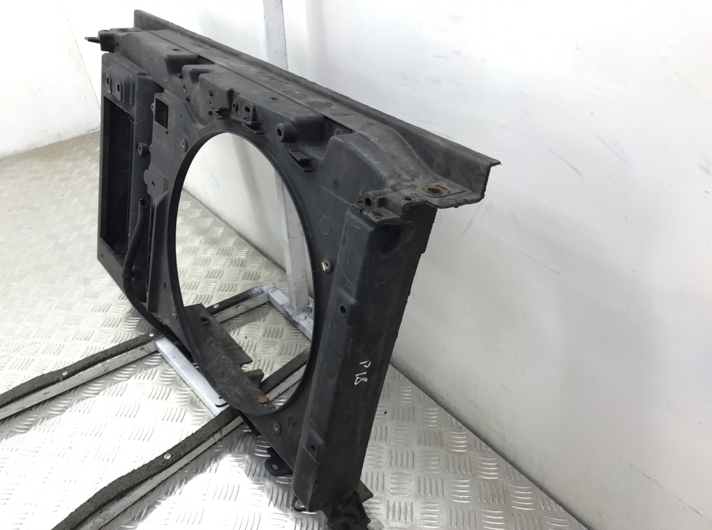 Панель передняя (телевизор) бу для Peugeot 3008 1 1.6 HDi,  2012 г.