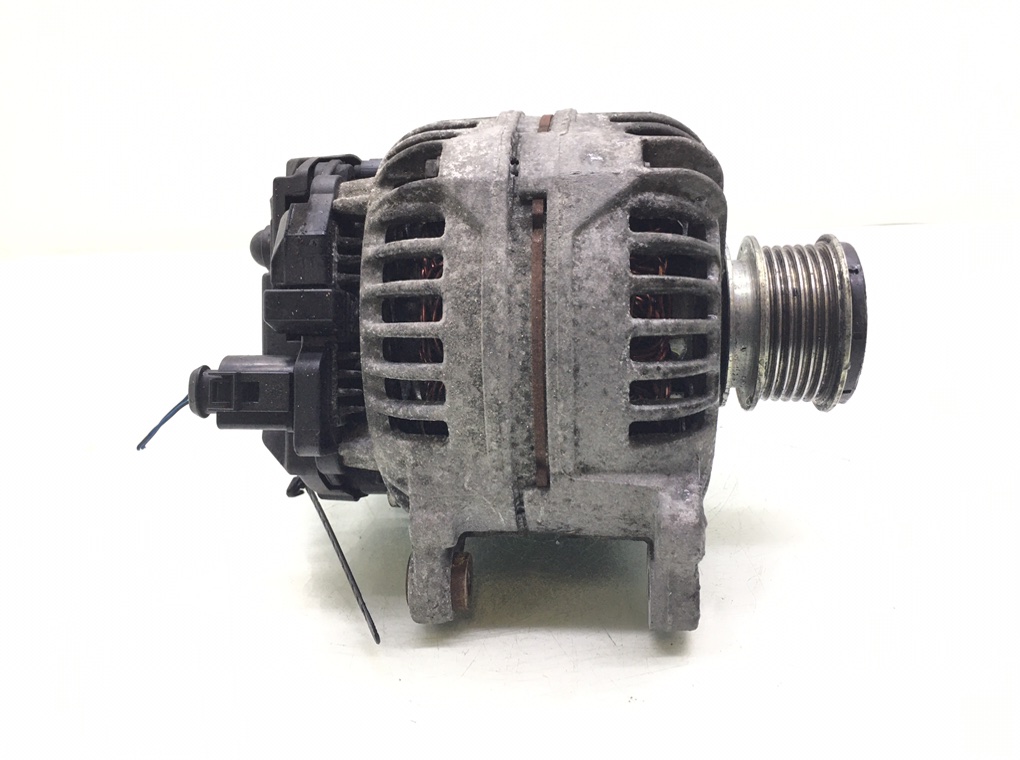 Генератор бу для Audi A4 B6 1.9 TDi, 2003 г. Генератор бу для Audi A4 B6 1.9 TDi, 2003 г.