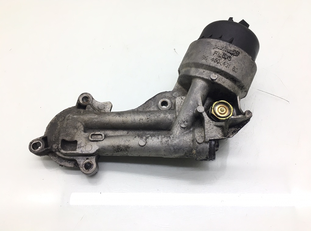 Корпус масляного фильтра бу для Citroen C3 1 1.4 i,  2006 г.