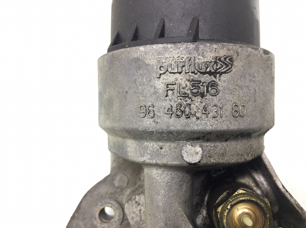 Корпус масляного фильтра бу для Citroen C3 1 1.4 i,  2006 г.