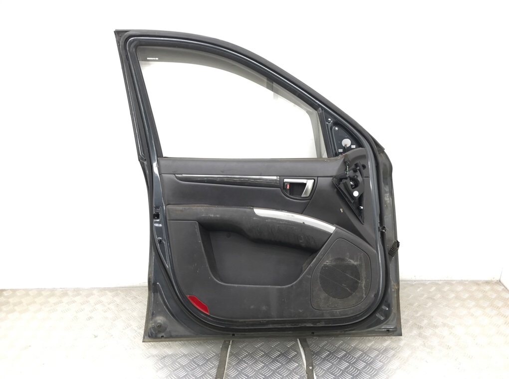 Дверь передняя левая бу для Hyundai Santa Fe 2 2.2 CRDi,  2011 г.