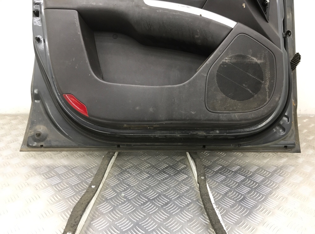 Дверь передняя левая бу для Hyundai Santa Fe 2 2.2 CRDi,  2011 г.