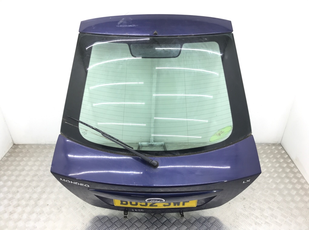 Крышка багажника бу для Ford Mondeo 3 1.8 i,  2002 г.